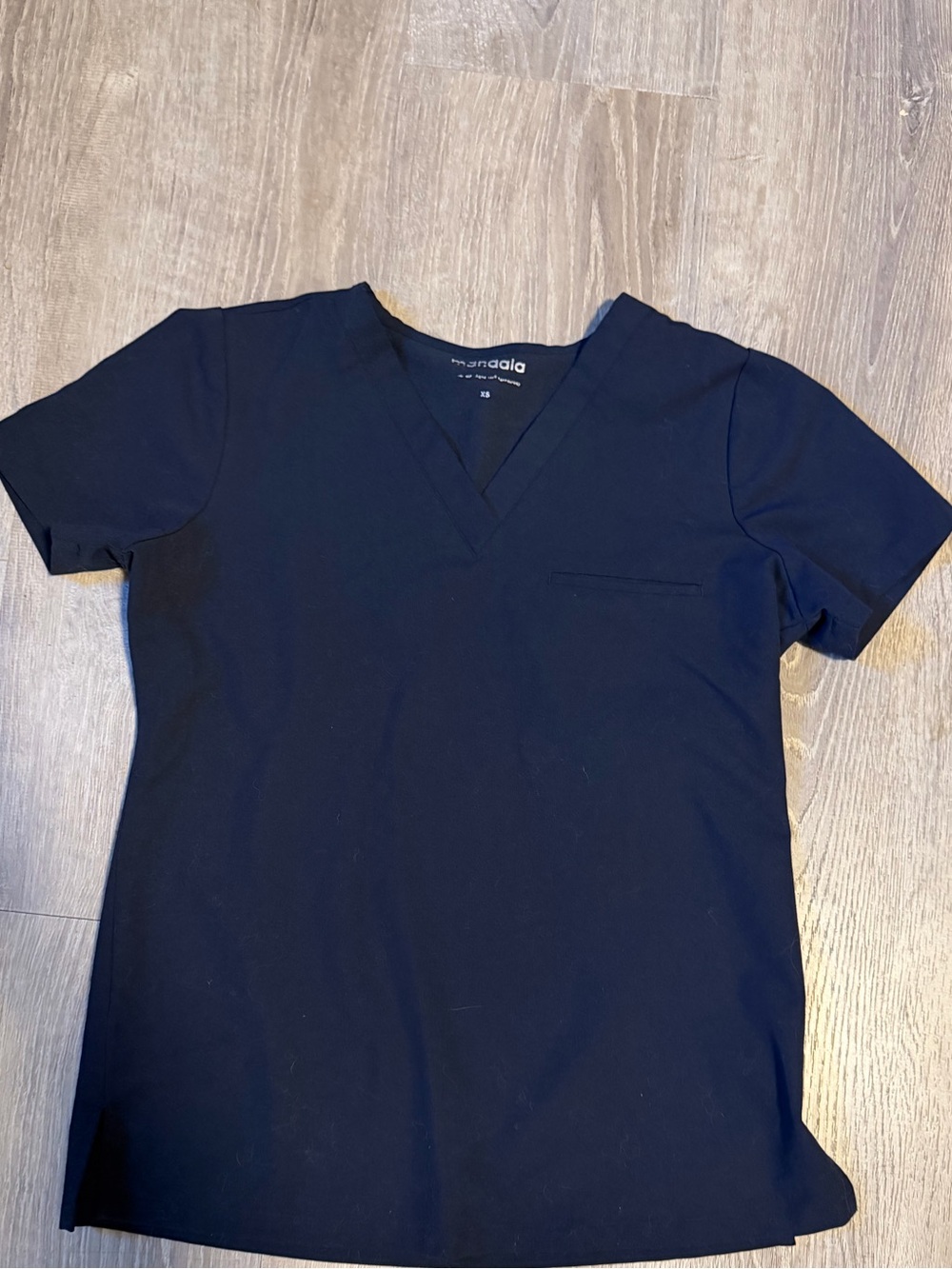 Mandala V-Neck Scrub Top — midnight navy